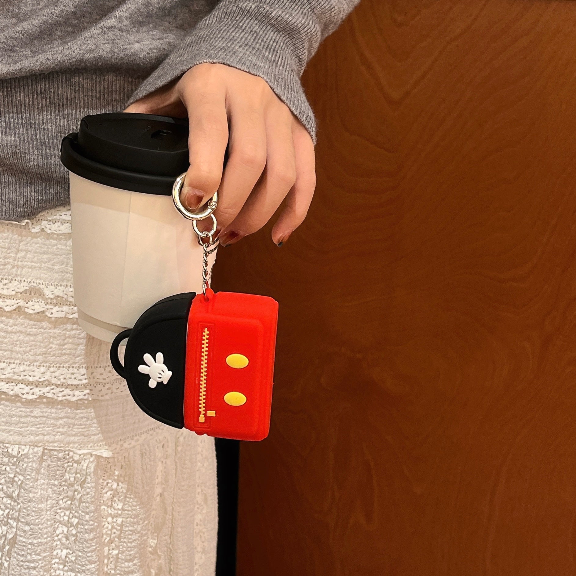 Christian Louboutin AirPodsケース 赤黒 Keychain Louboutin Airpods Case Tangaba Airpods Hardshell Airpods