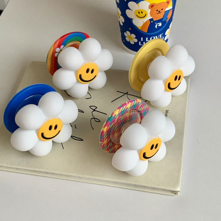 Smiley Flower iPhone Cover With Charm & MagSafe Holder - Kalakaar Indiaa