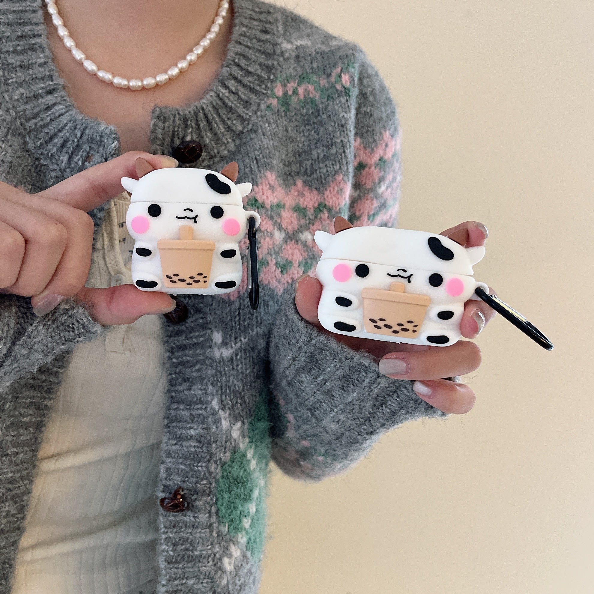 Cute Moo Moo With Bubble Tea Designer Silicon Airpod Case